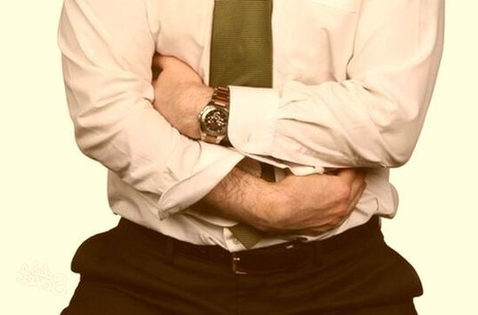 Douleur abdominale comme symptôme de la présence de parasites dans le corps